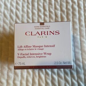 Clarins V-Facial Intensive Wrap Instant Depuffing Face Mask